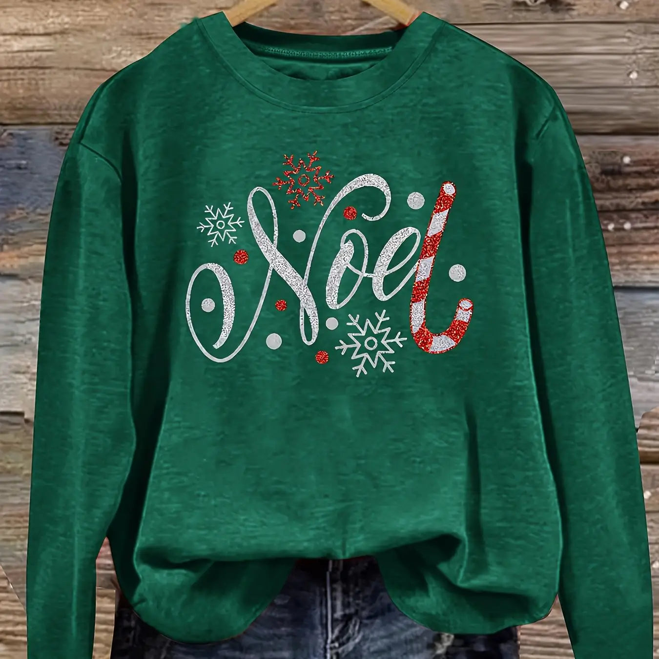 Noël Christmas Sweater – Cozy Chic & Full of Holiday Sparkle