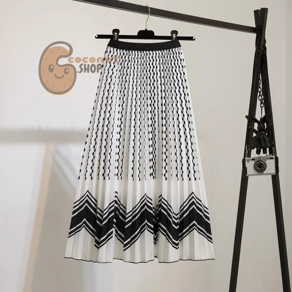 Chic Waves of Cuteness: Embrace Fashion with this Wavy Pleated Skirt - 1095-150 / One Size