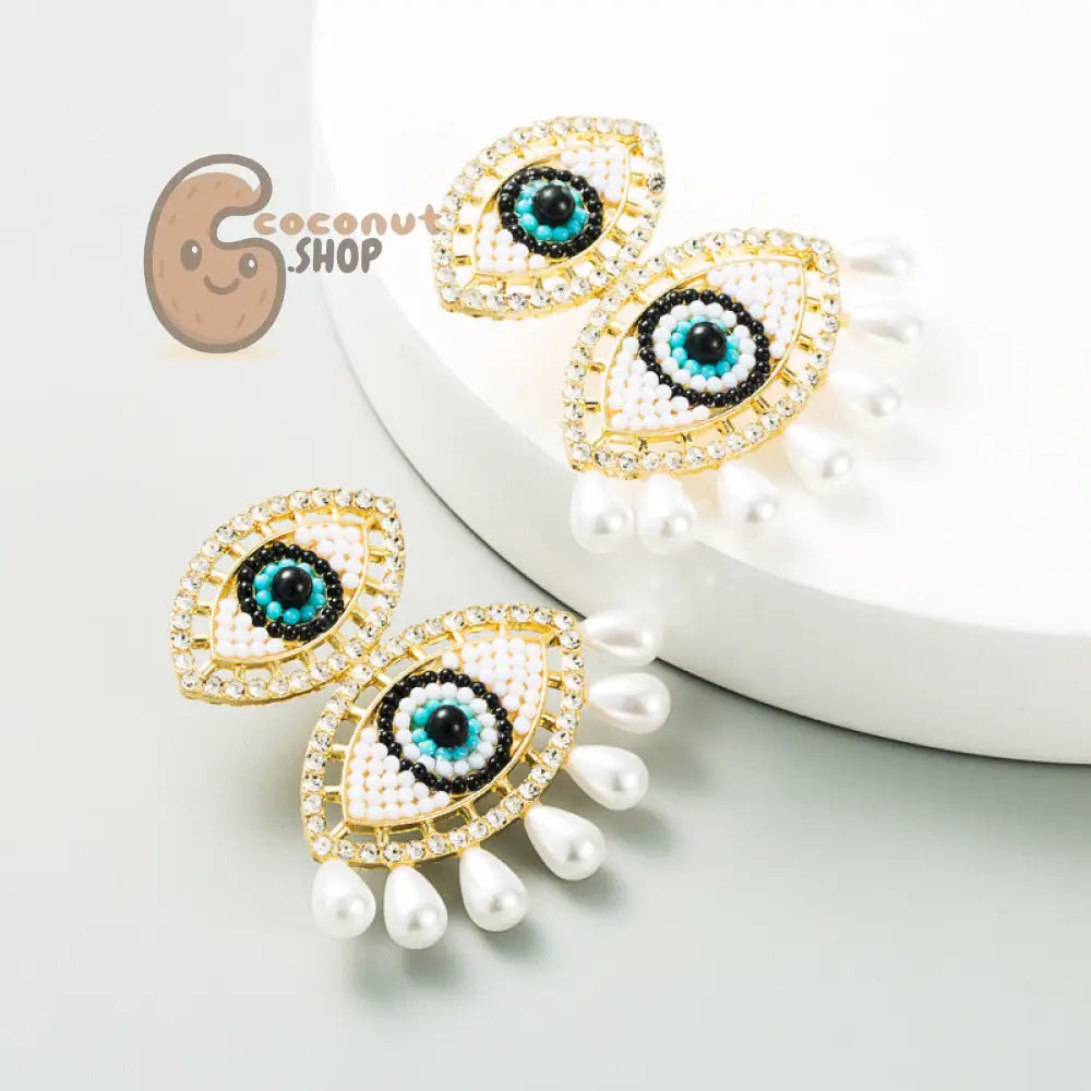 Mesmerizing ’Ins The Same Angel’s Eye’ Earrings: Unveiling Elegance and Individuality in Every Glance - Black