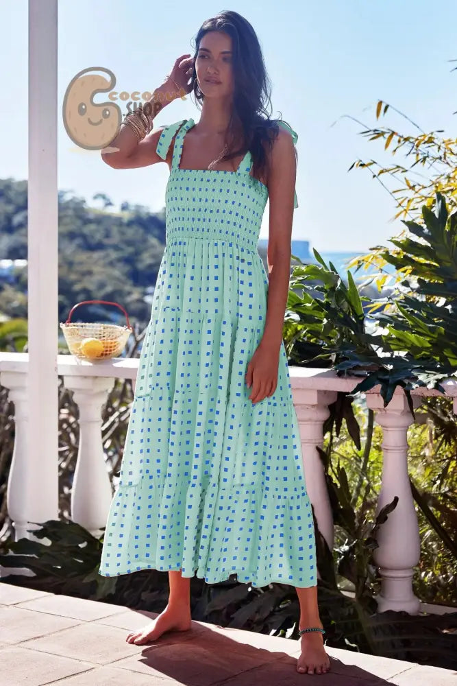 Radiate Summer Charm: Explore our Collection of Cute Printed Summer Dresses - Emerald Green / S